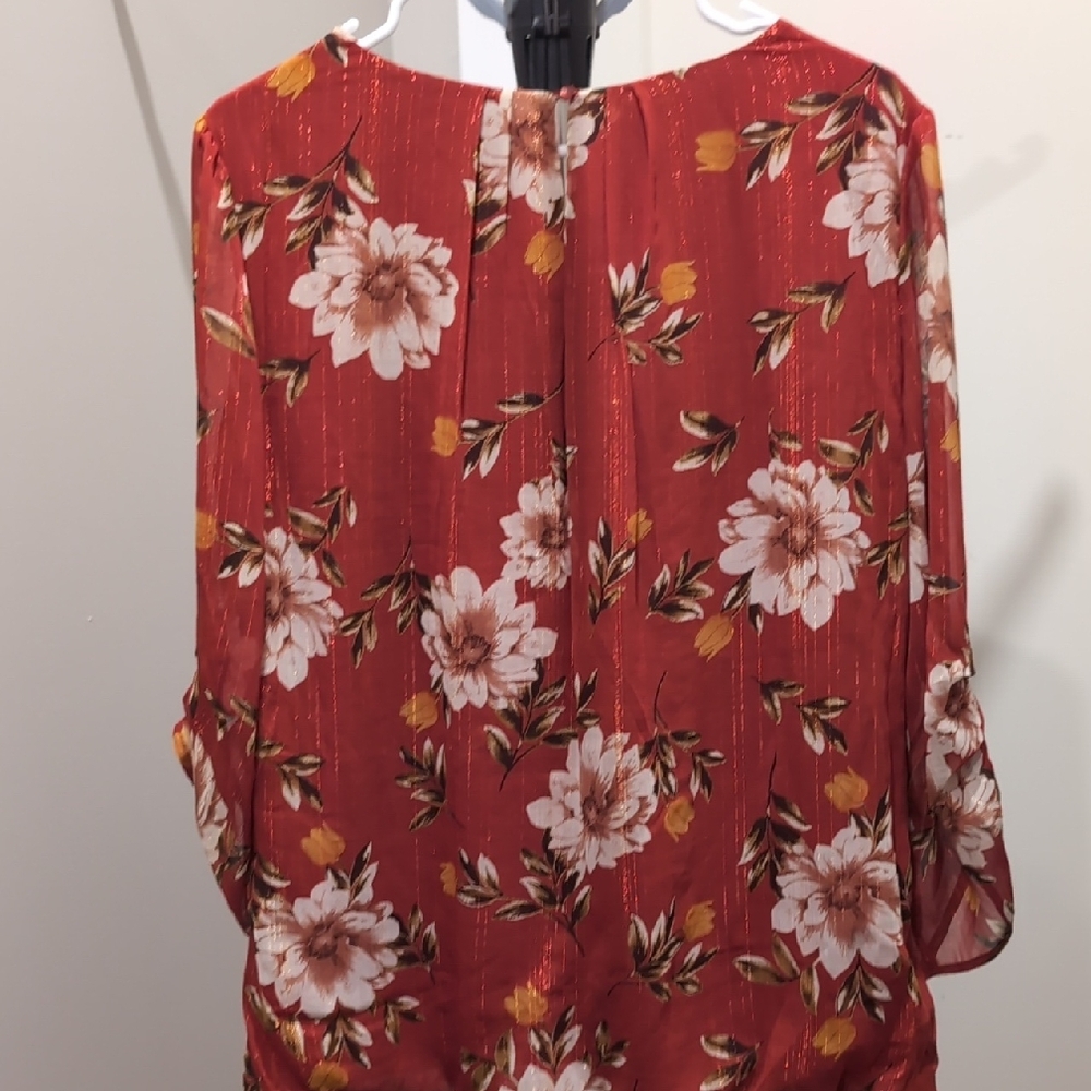 Sara Michelle Red Floral Blouse - Picture 5 of 5
